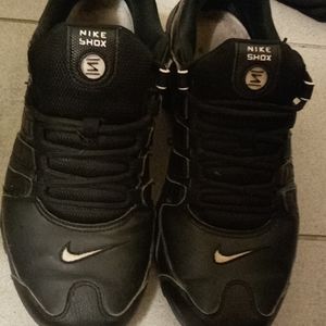 NIKe Shox size 10 mens
